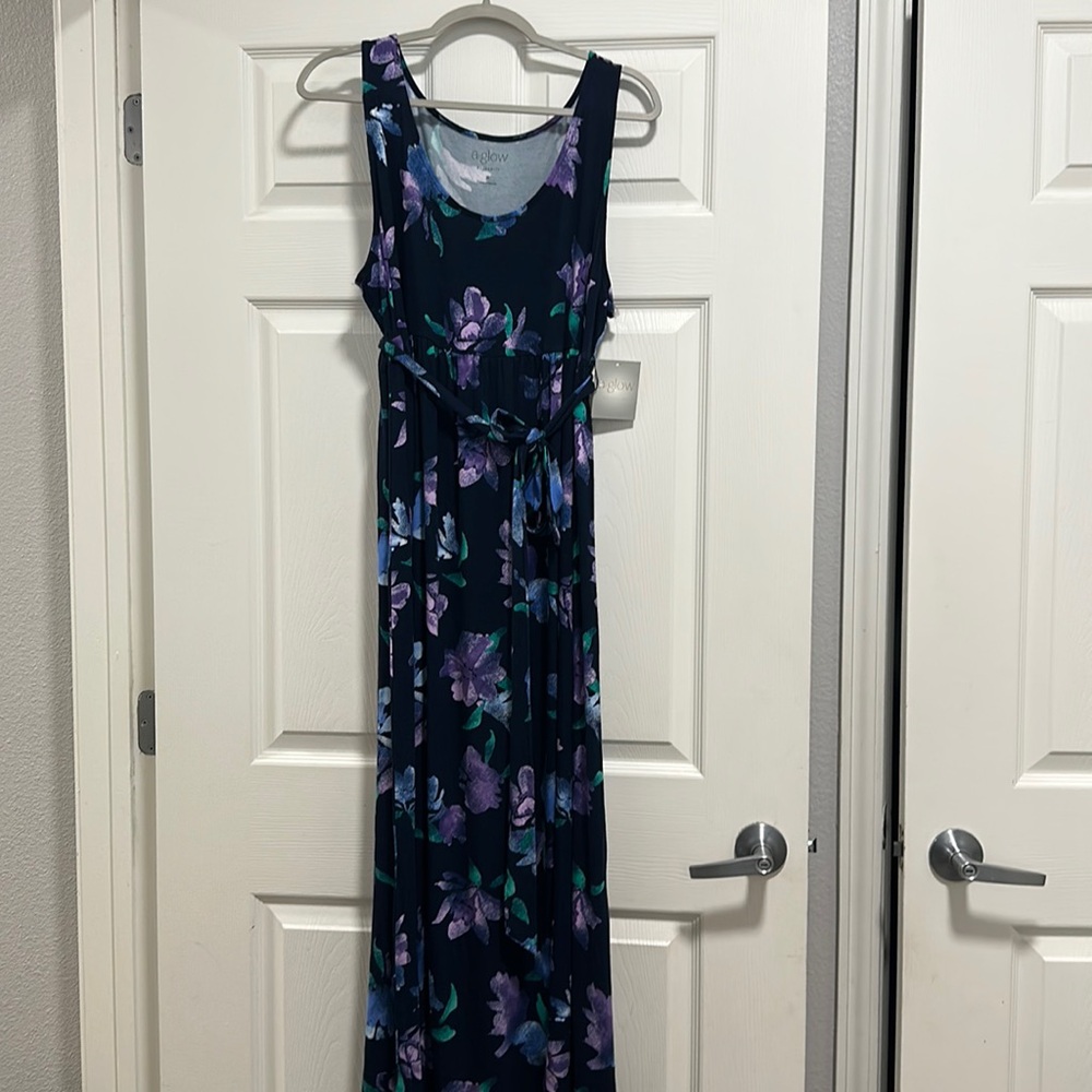 Brand new with tags maternity maxi dress size xl!